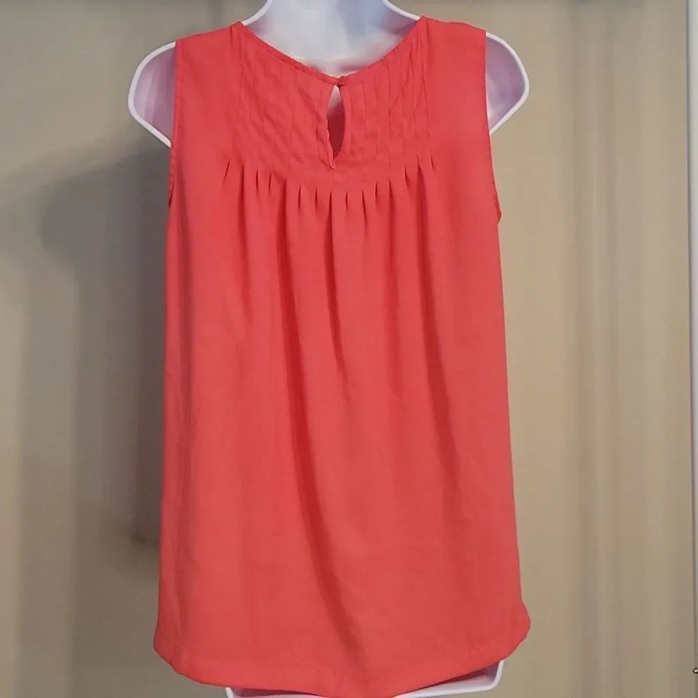 Loft sleeveless shell - Picture 3 of 7